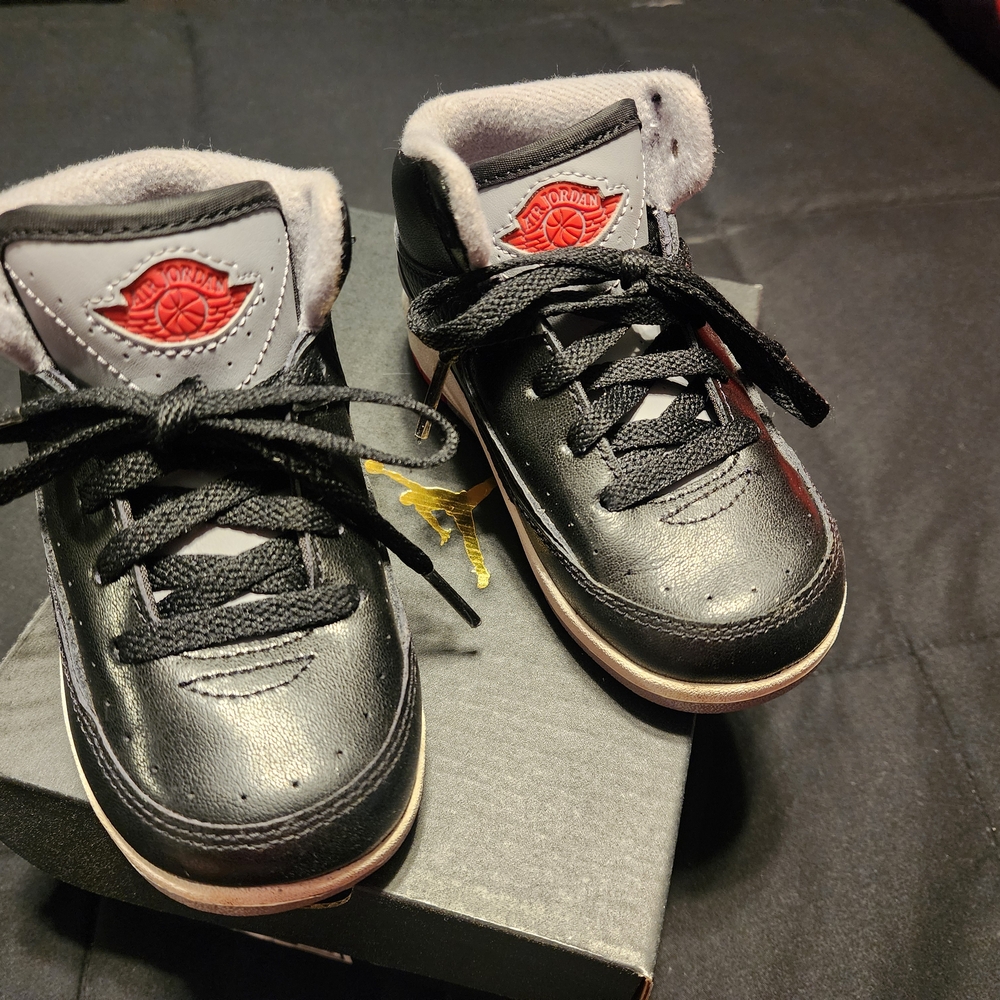 Jordan Kids Black and Red Sneakers